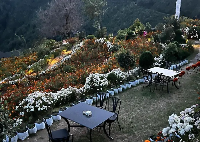 ファームステイ Prakriti And Organic Farm Pvt. Ltd. カトマンズ